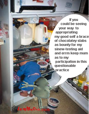 funny-pictures-kid-in-fridge-with-lemmeout